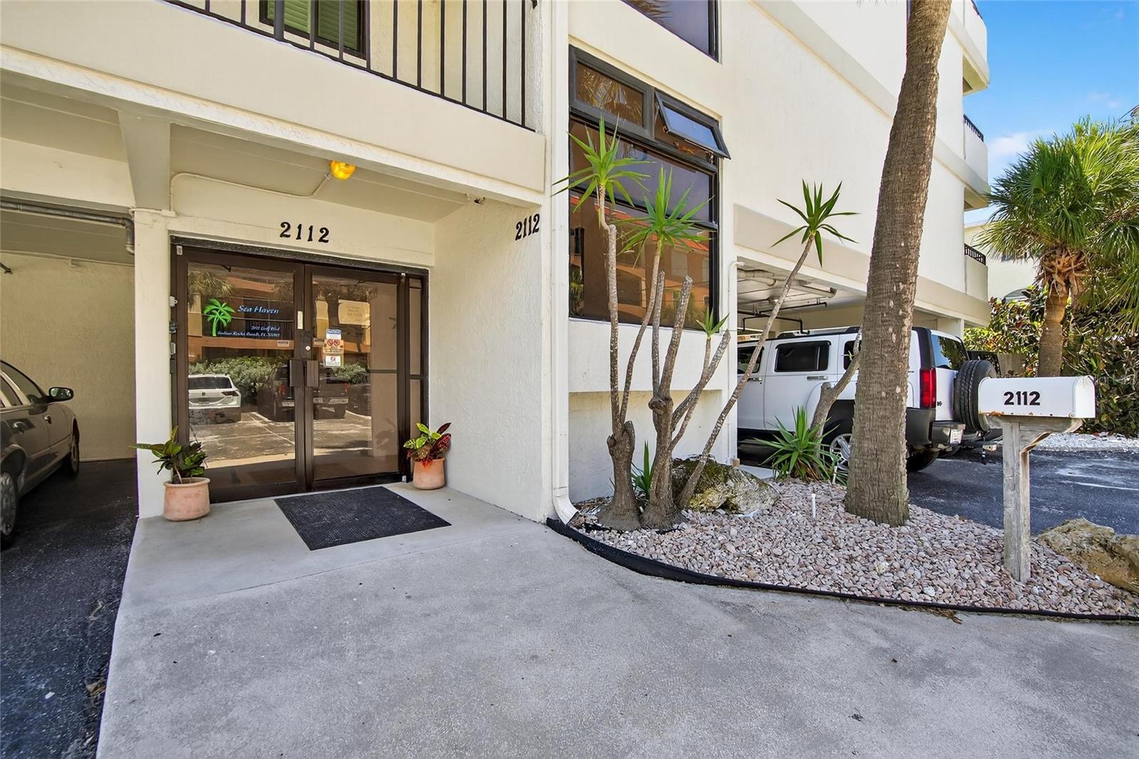 Image 59 of 92 For 2112 Gulf Boulevard 2a
