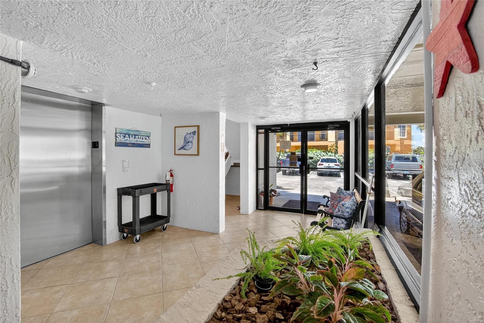 Image 66 of 92 For 2112 Gulf Boulevard 2a