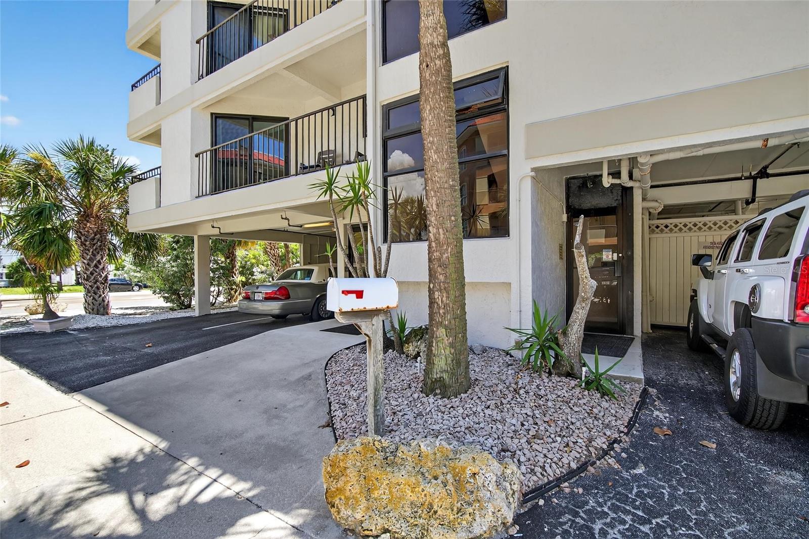 Image 68 of 92 For 2112 Gulf Boulevard 2a