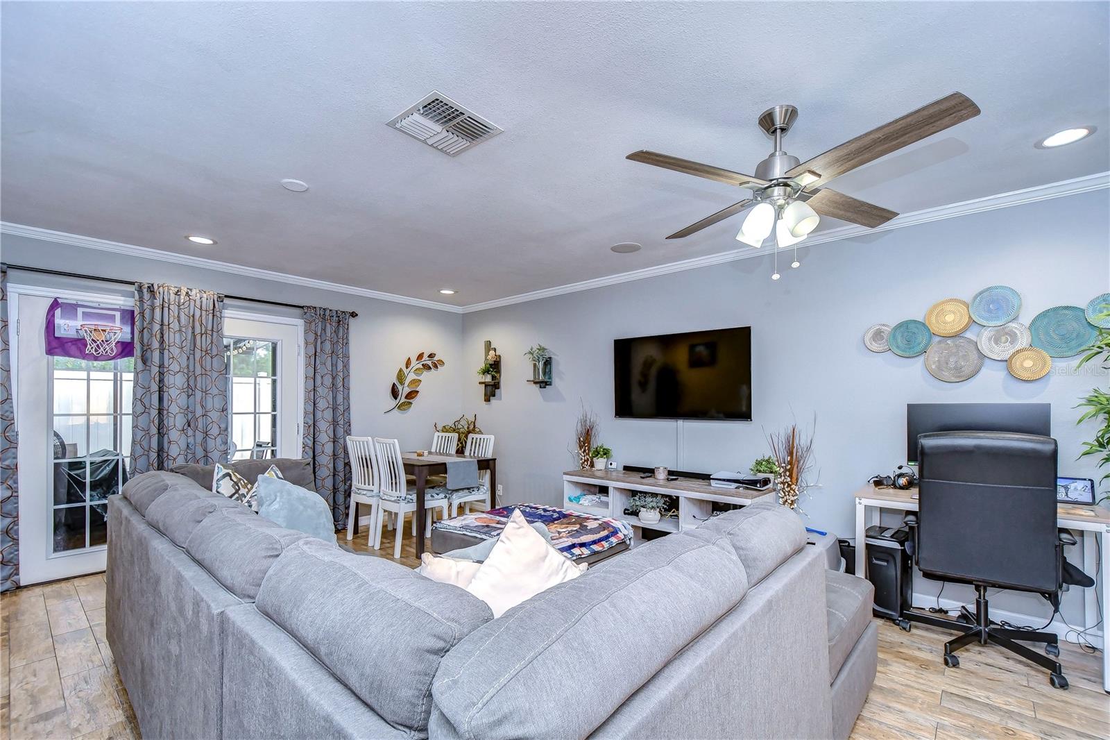 Image 13 of 52 For 16335 Rambling Vine Drive W
