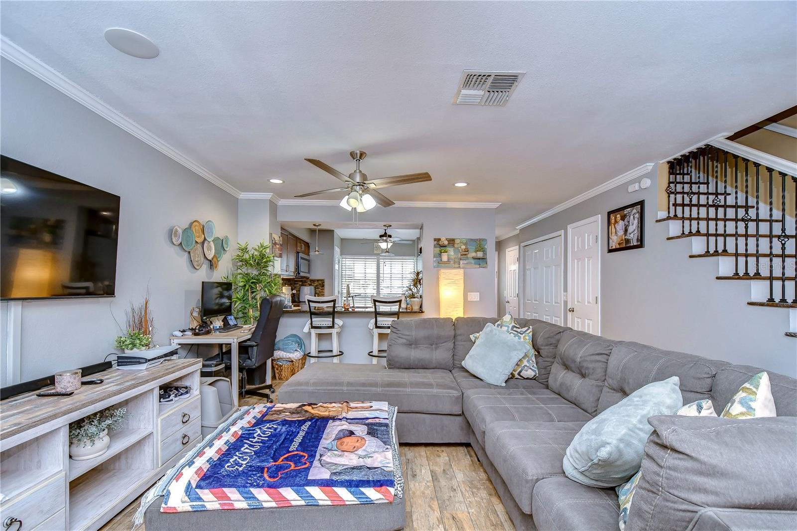 Image 17 of 52 For 16335 Rambling Vine Drive W