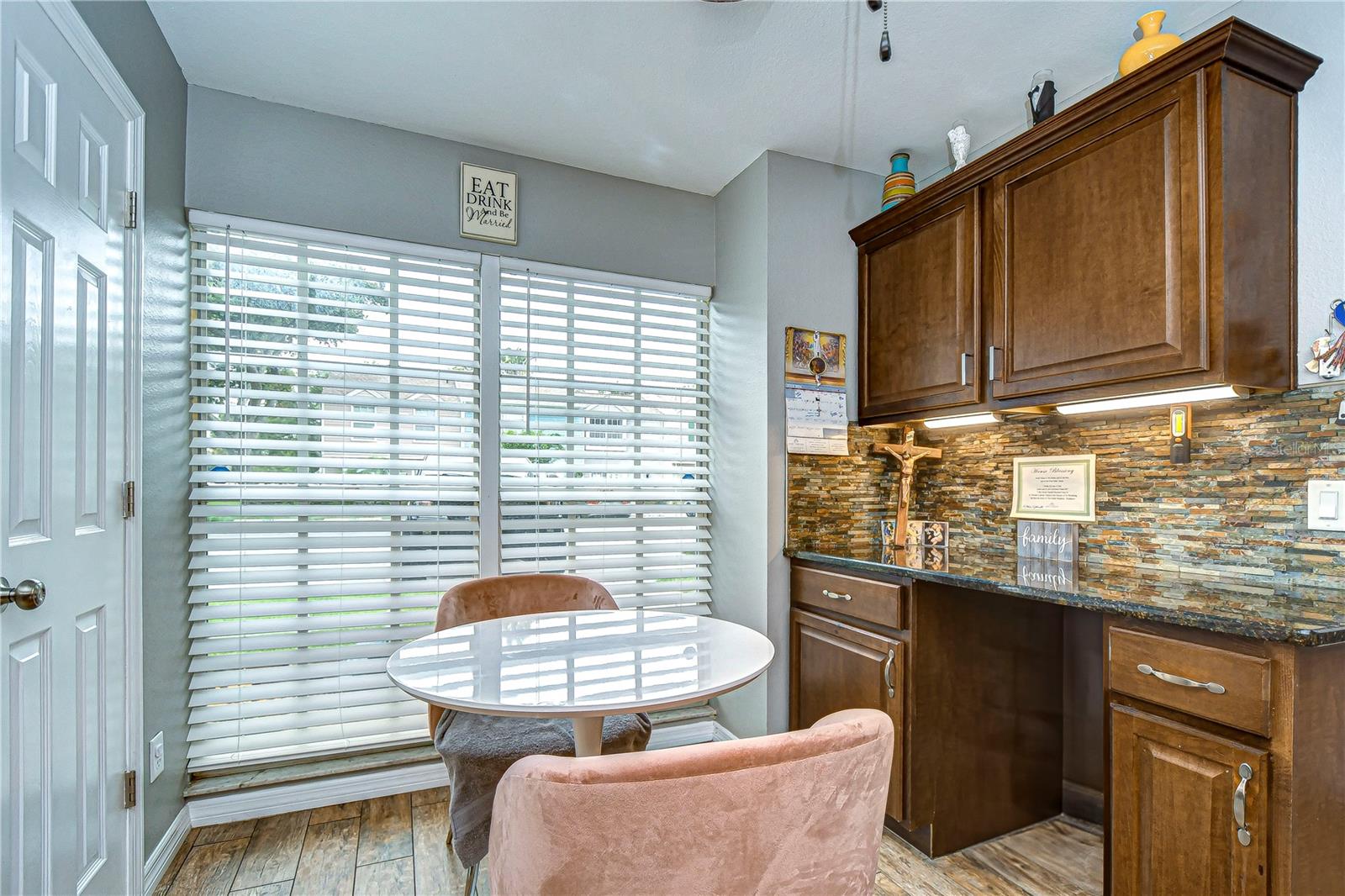 Image 8 of 52 For 16335 Rambling Vine Drive W