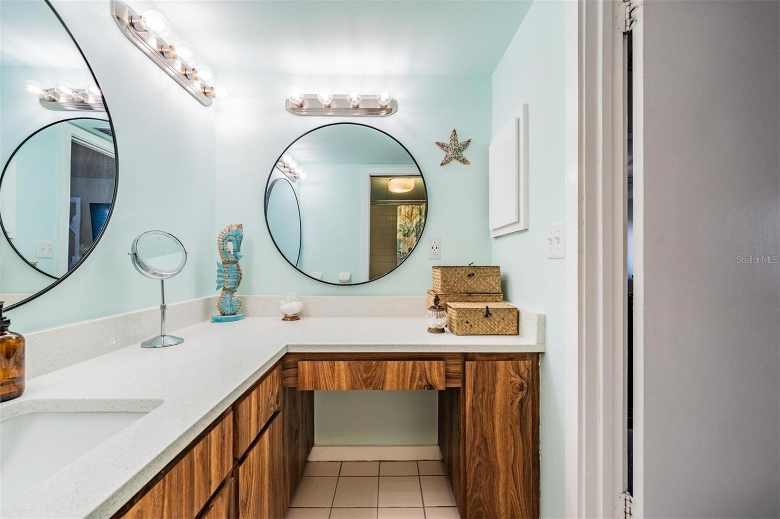 Image 19 of 43 For 1400 Wexford Drive S