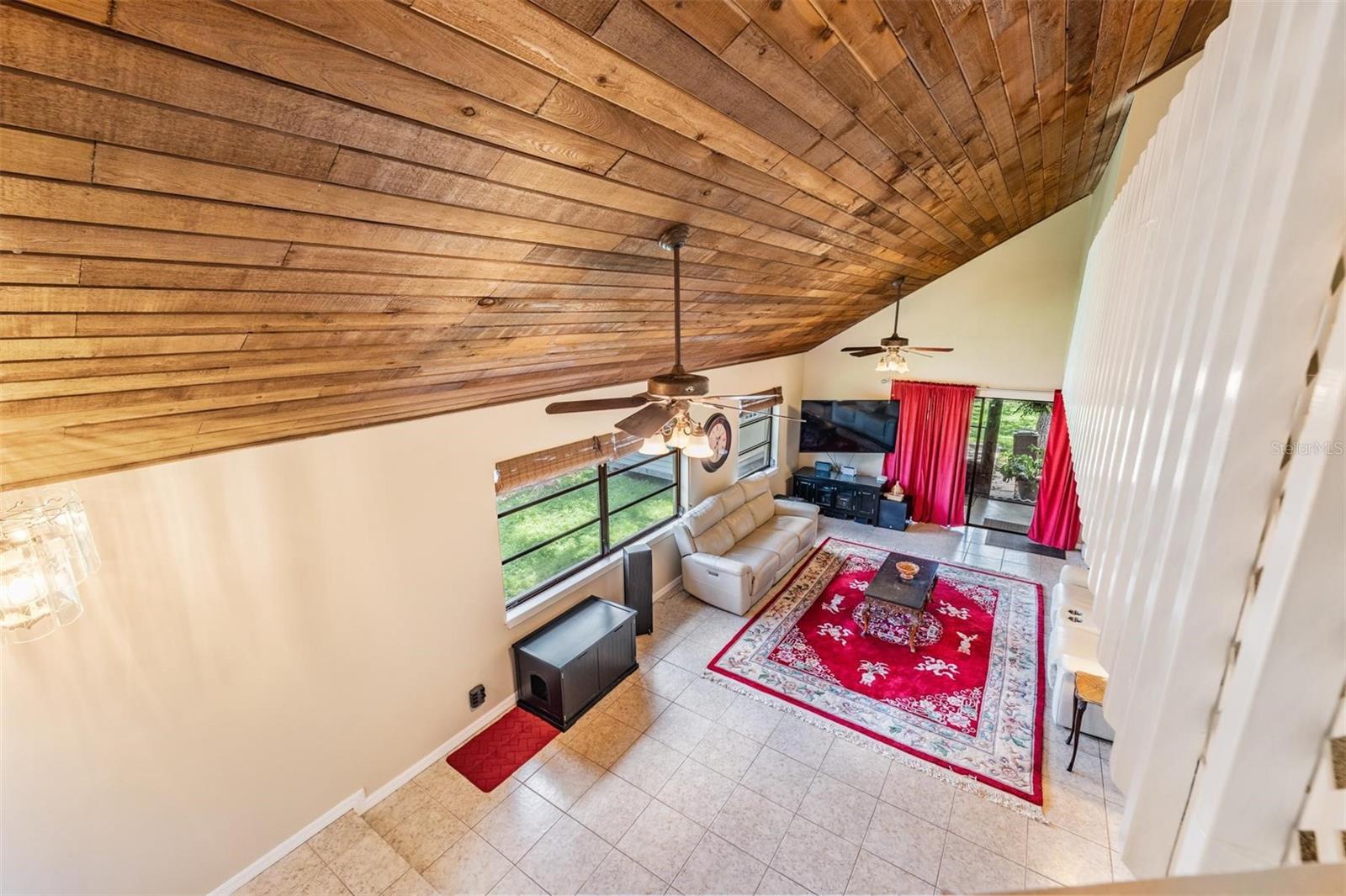 Image 21 of 43 For 1400 Wexford Drive S