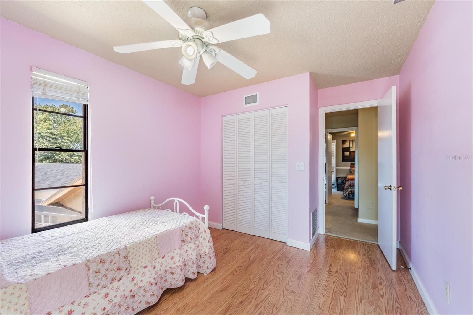 Image 25 of 43 For 1400 Wexford Drive S