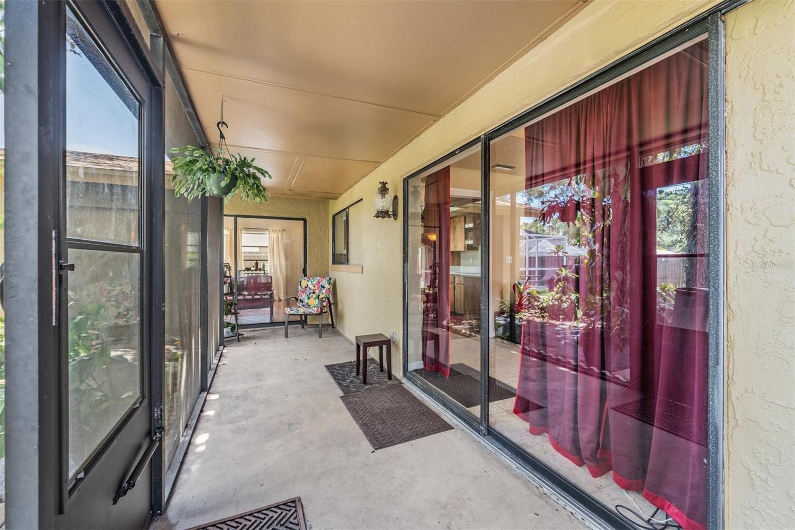 Image 36 of 43 For 1400 Wexford Drive S