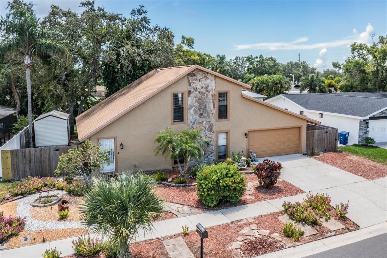 Image 39 of 43 For 1400 Wexford Drive S