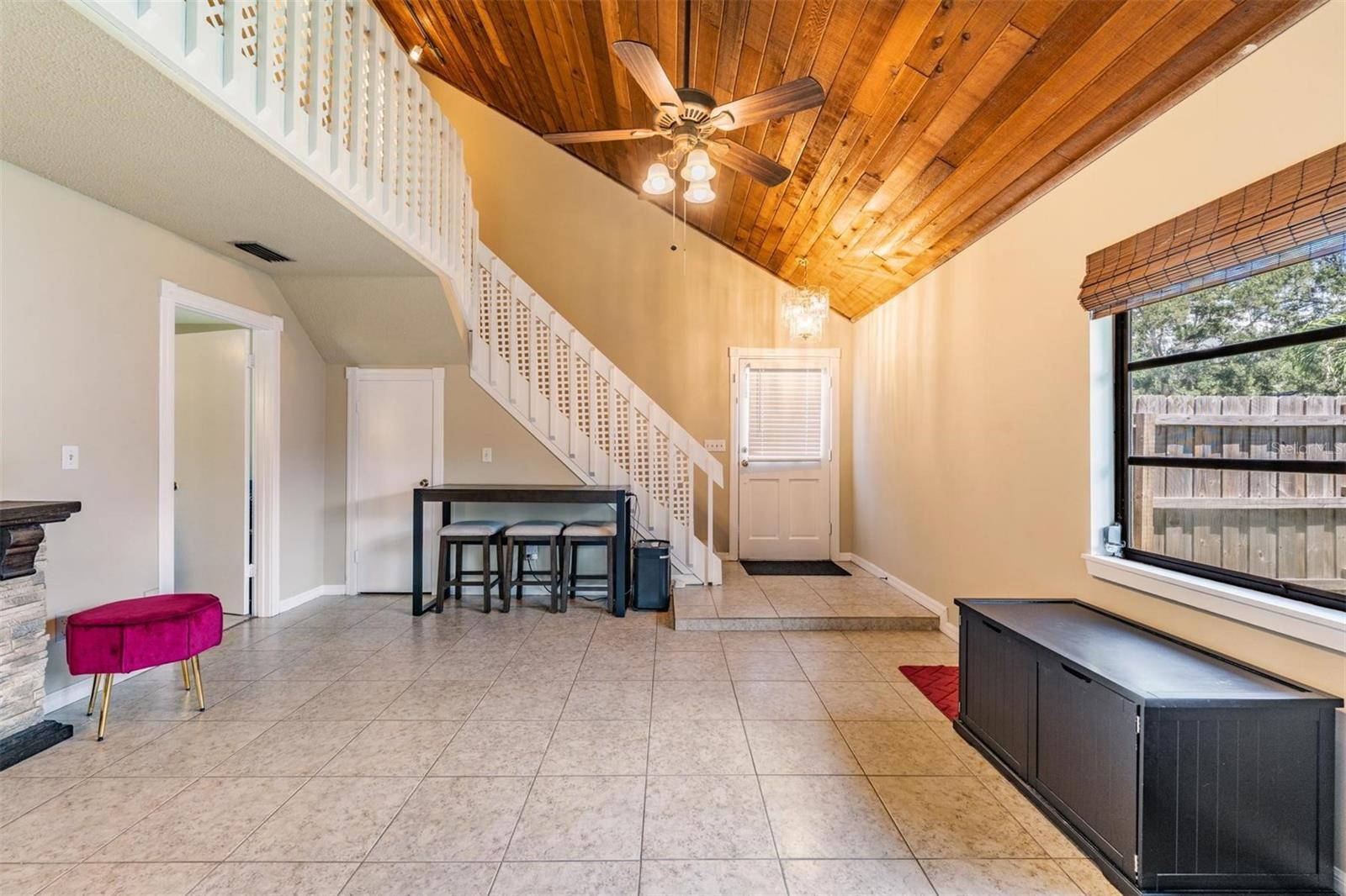 Image 6 of 43 For 1400 Wexford Drive S