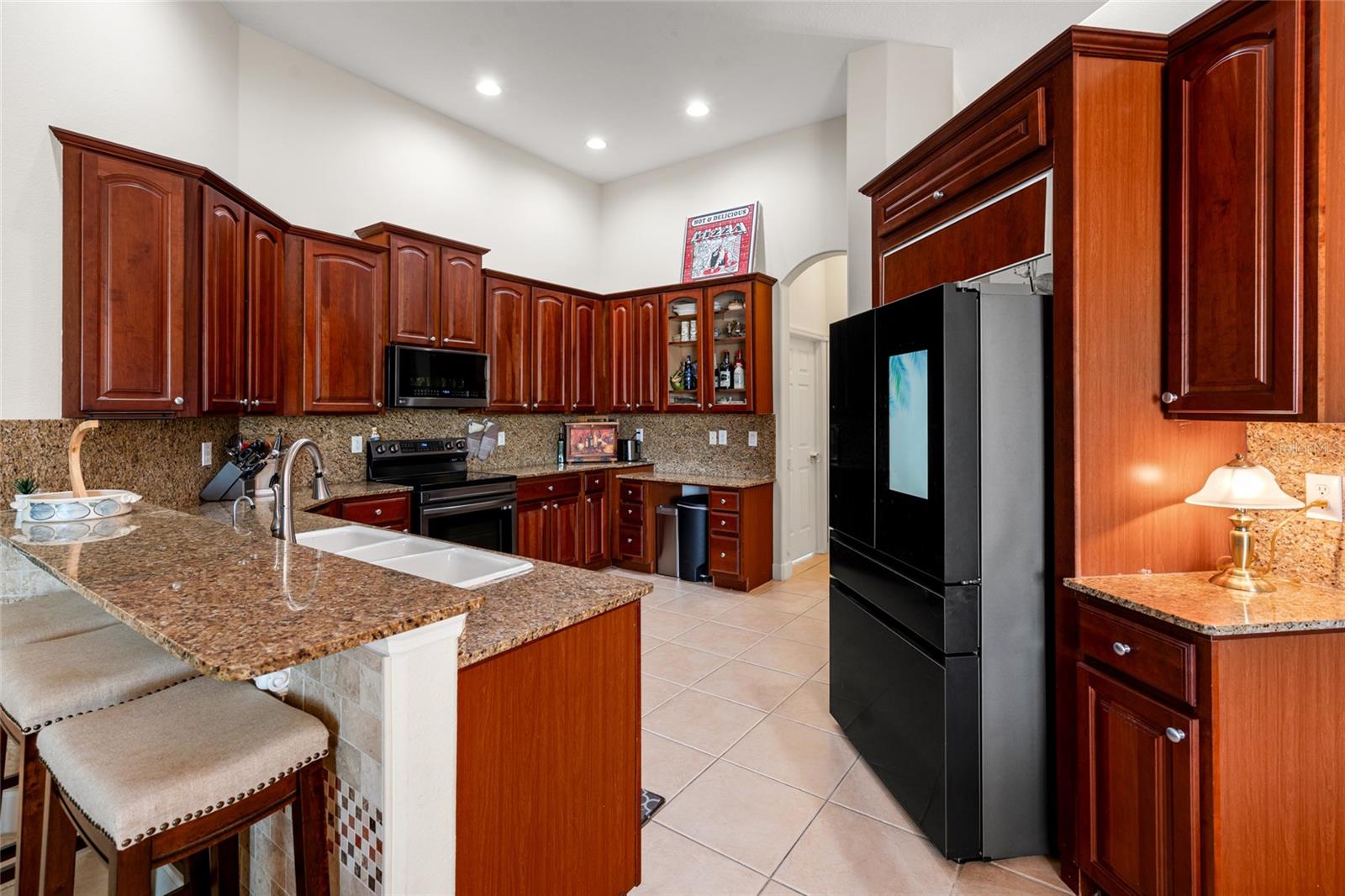 Image 19 of 65 For 18118 Diamond Cove Court