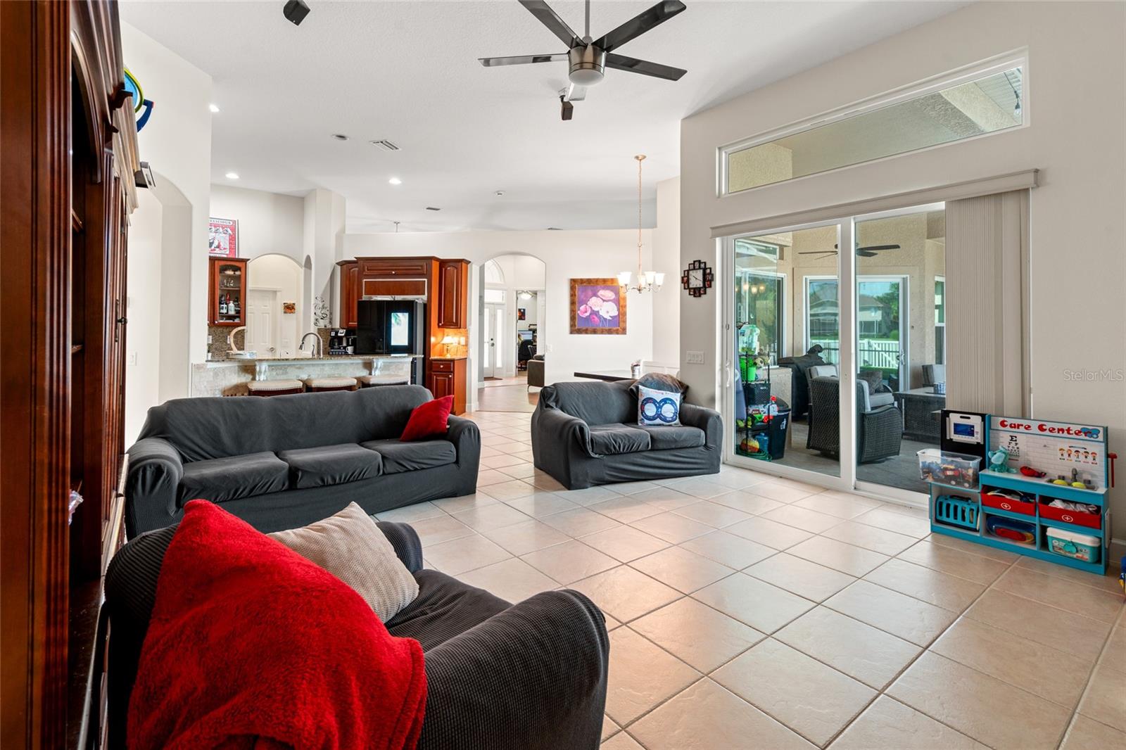 Image 24 of 65 For 18118 Diamond Cove Court