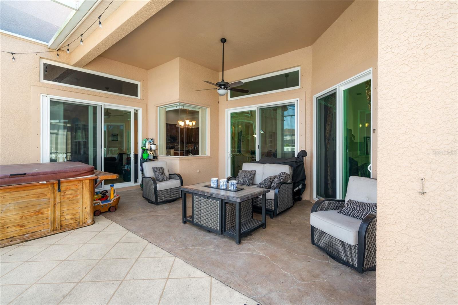 Image 35 of 65 For 18118 Diamond Cove Court