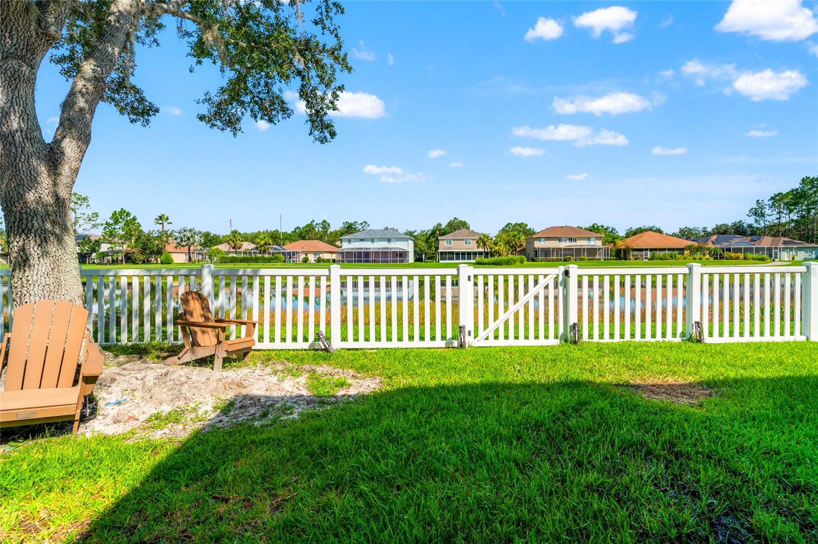 Image 38 of 65 For 18118 Diamond Cove Court