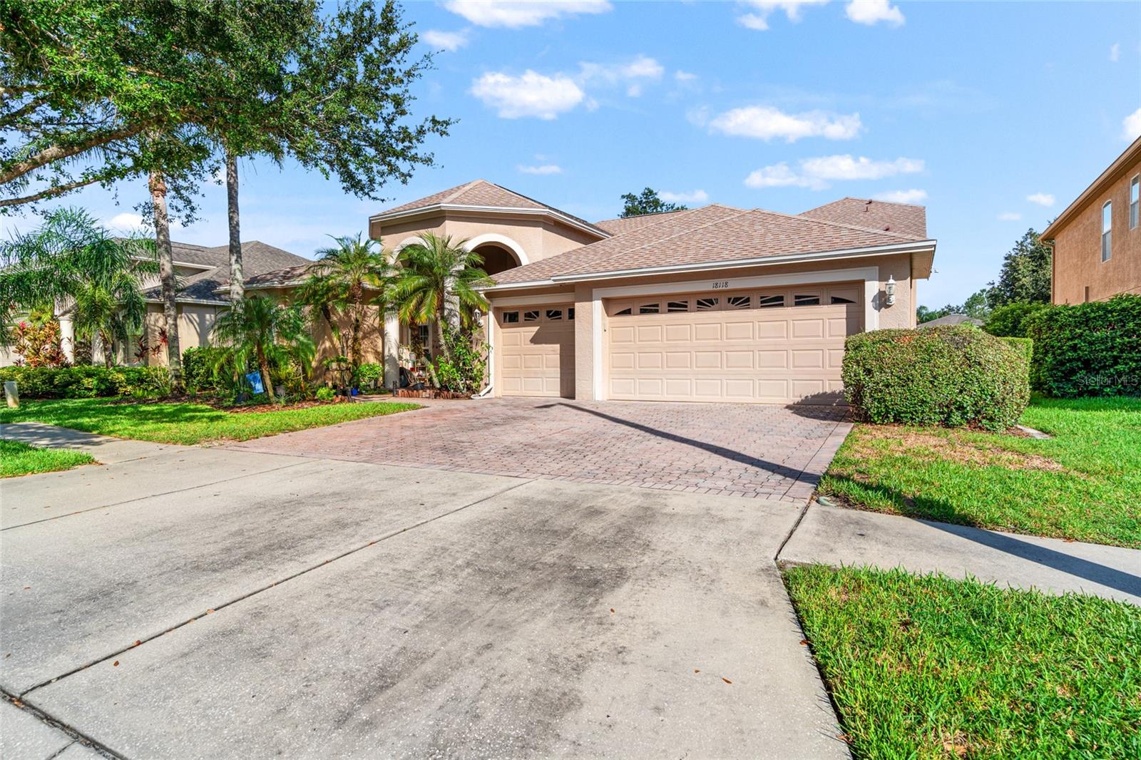 Image 4 of 65 For 18118 Diamond Cove Court