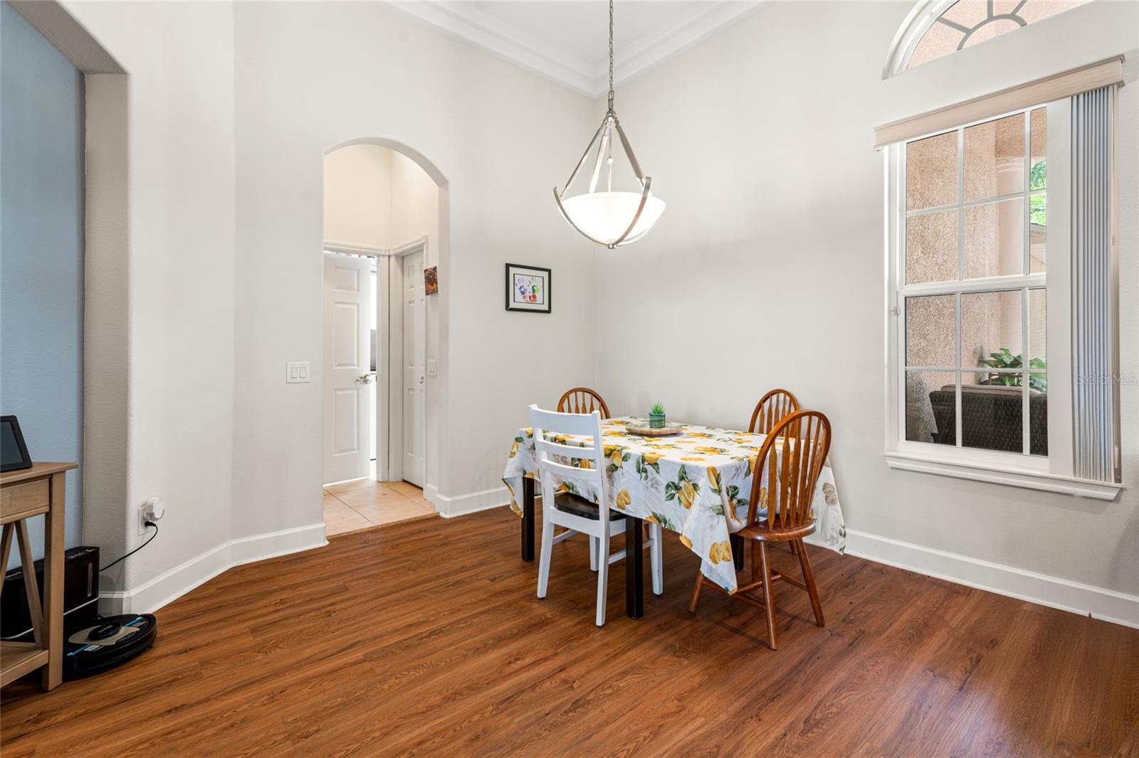 Image 9 of 65 For 18118 Diamond Cove Court