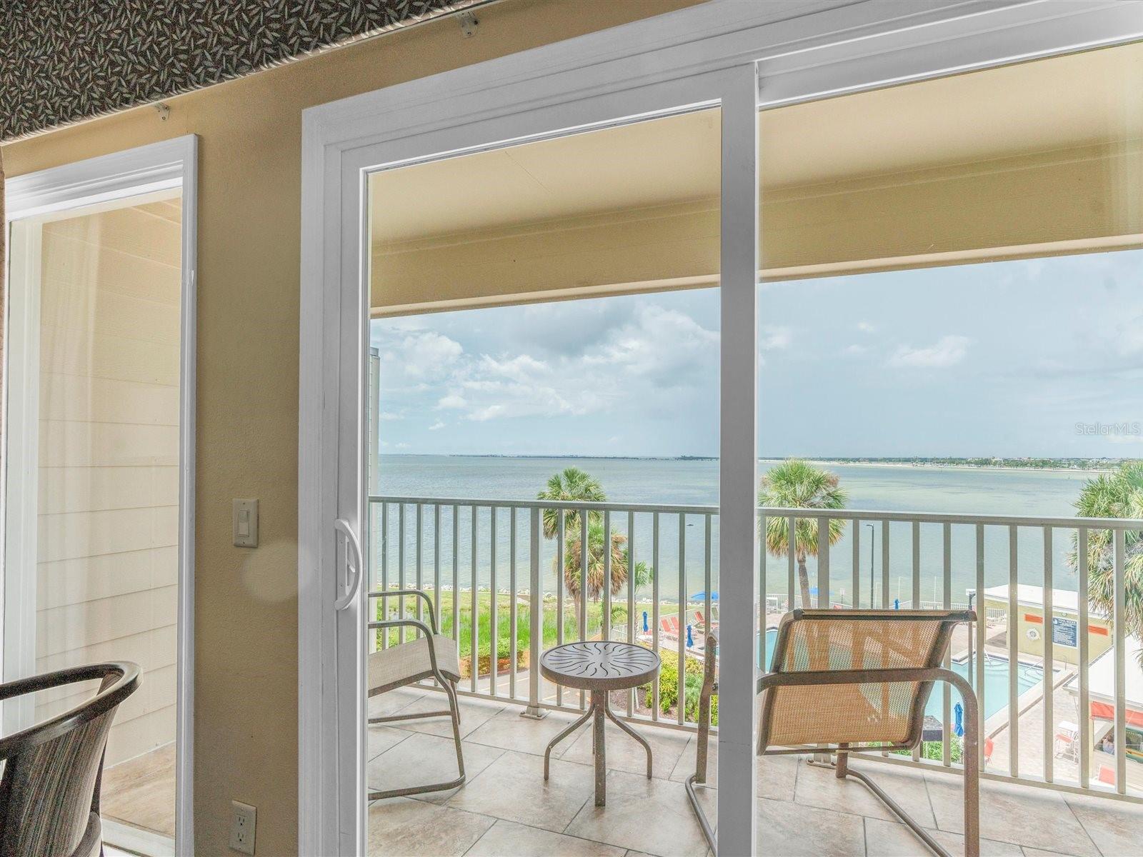 Image 2 of 35 For 2506 Rocky Point Drive 418