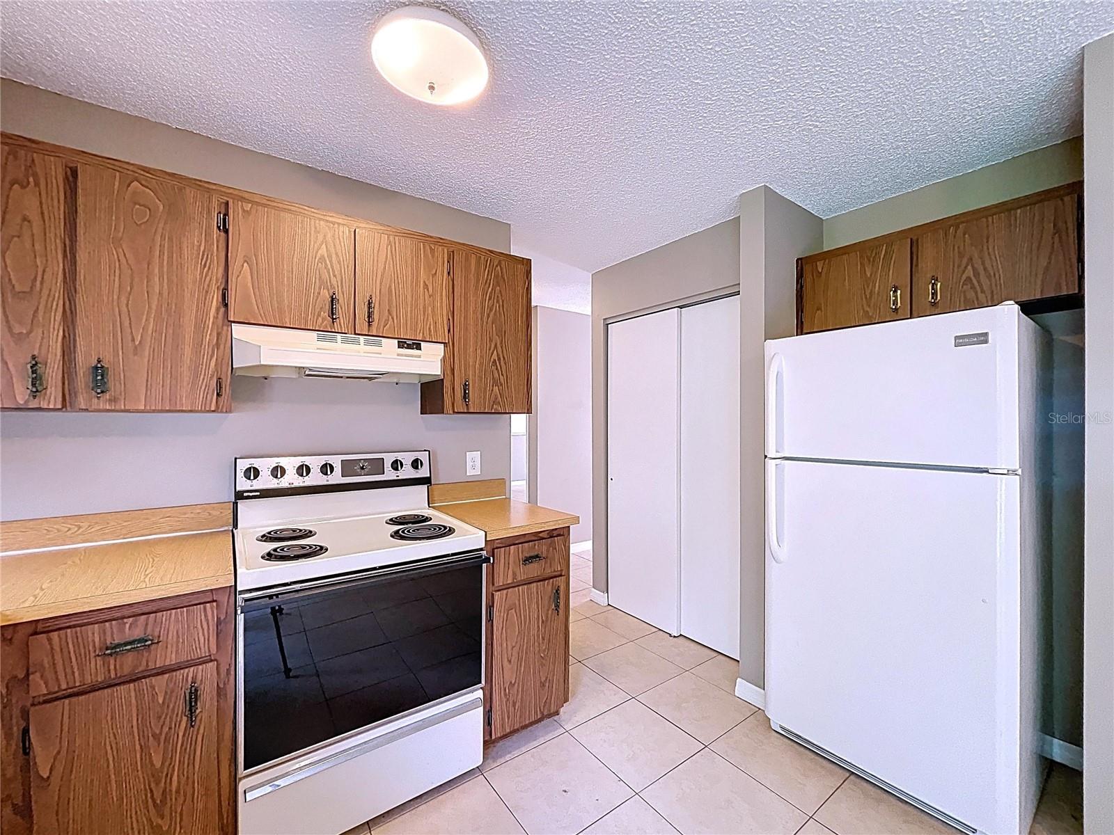 Listing photo id 13 for 3251 Gretna Drive