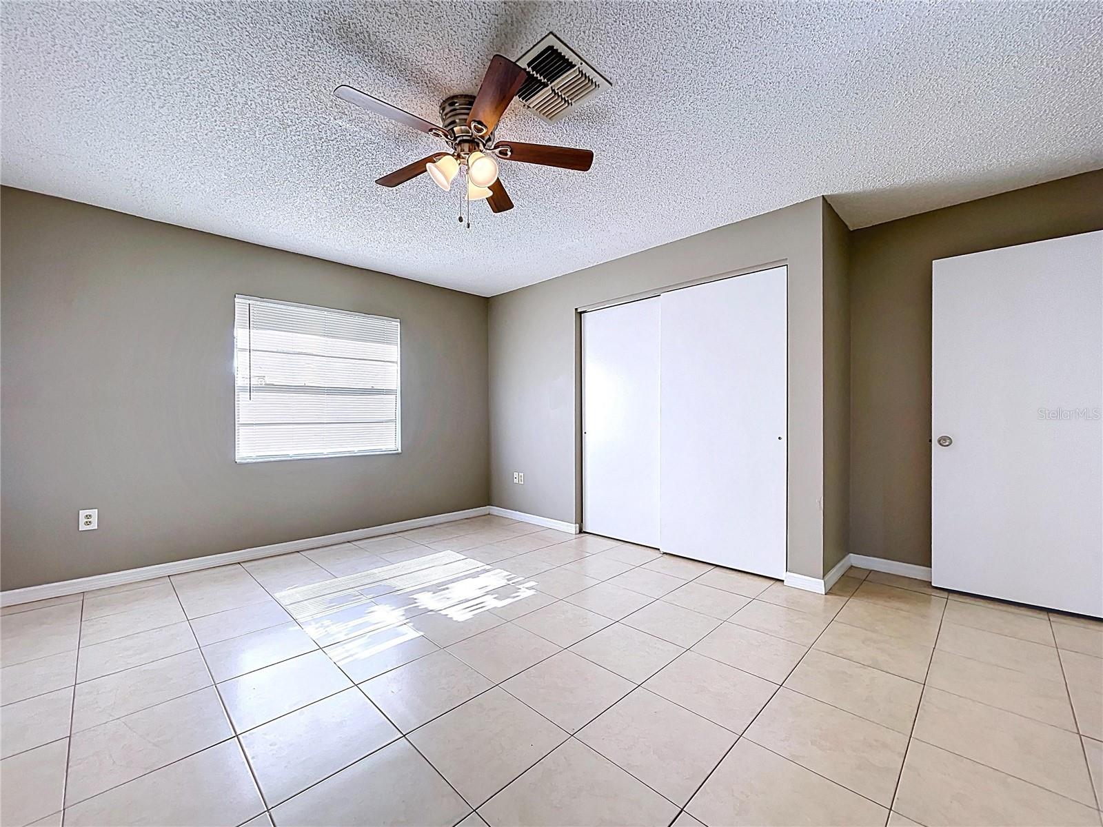 Listing photo id 21 for 3251 Gretna Drive