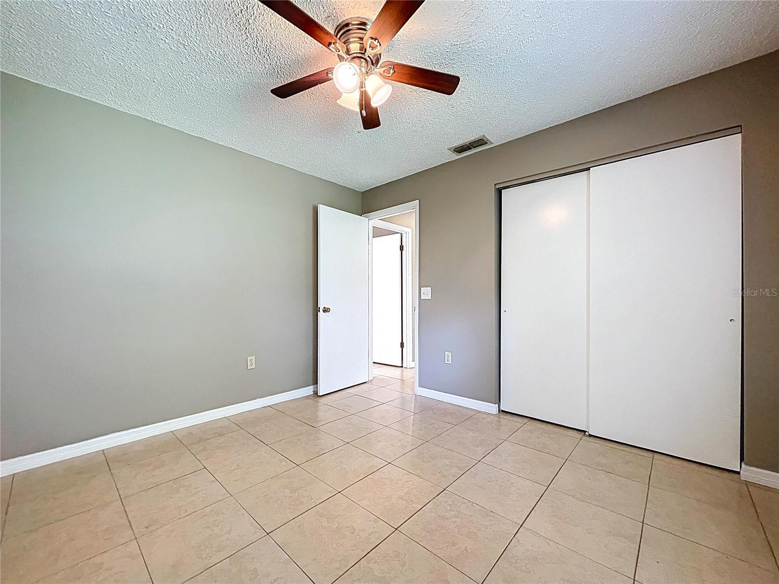 Listing photo id 29 for 3251 Gretna Drive