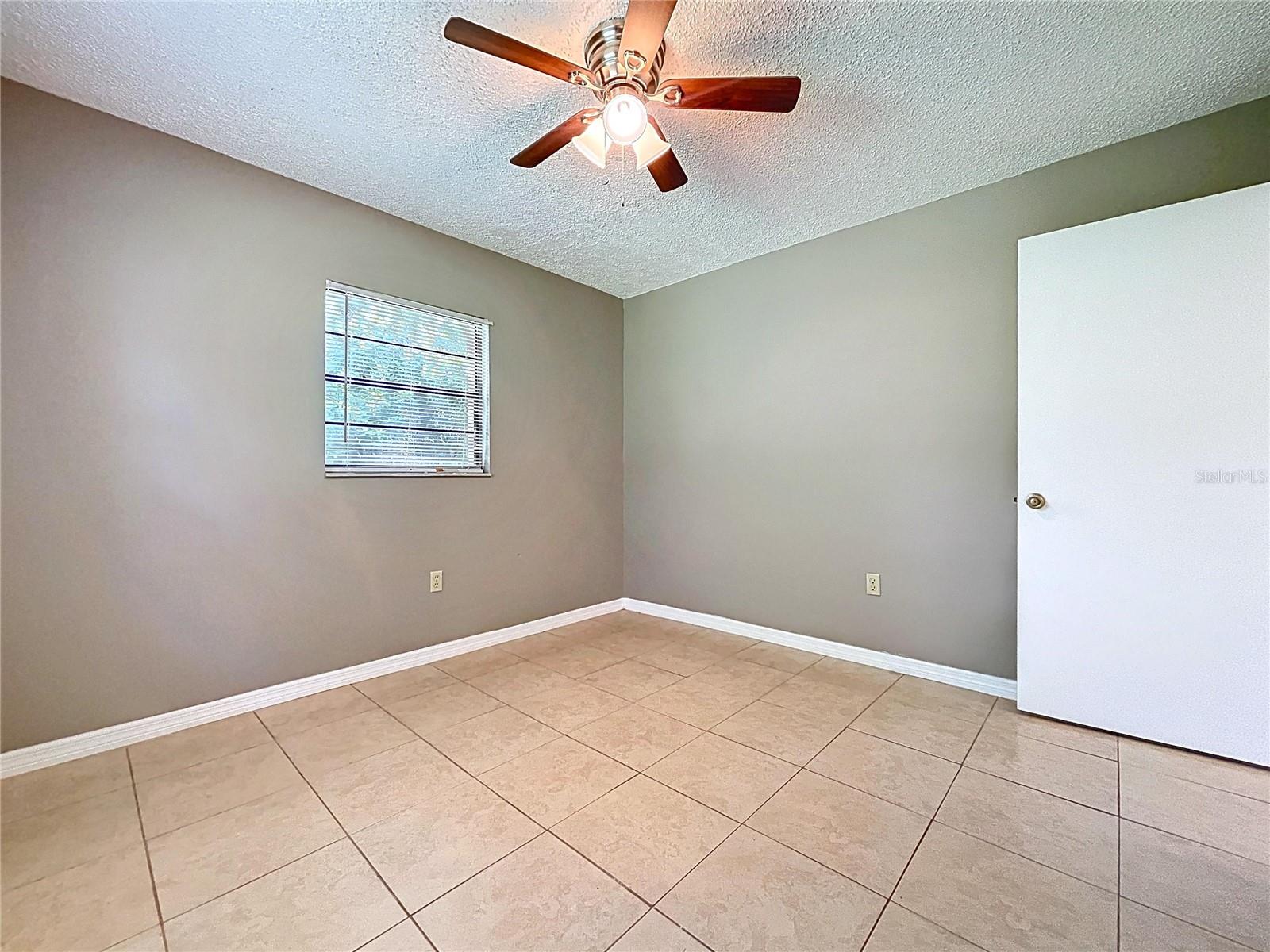 Listing photo id 31 for 3251 Gretna Drive