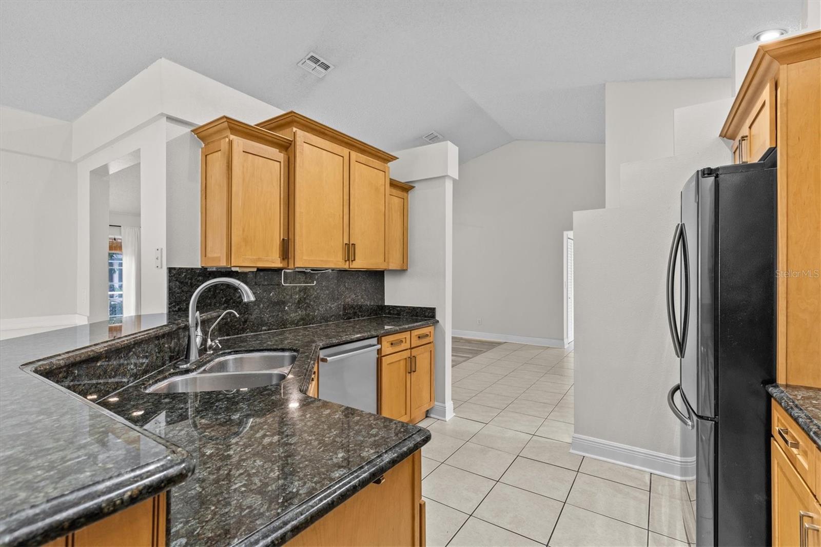 Image 11 of 36 For 1671 Silverwood Street