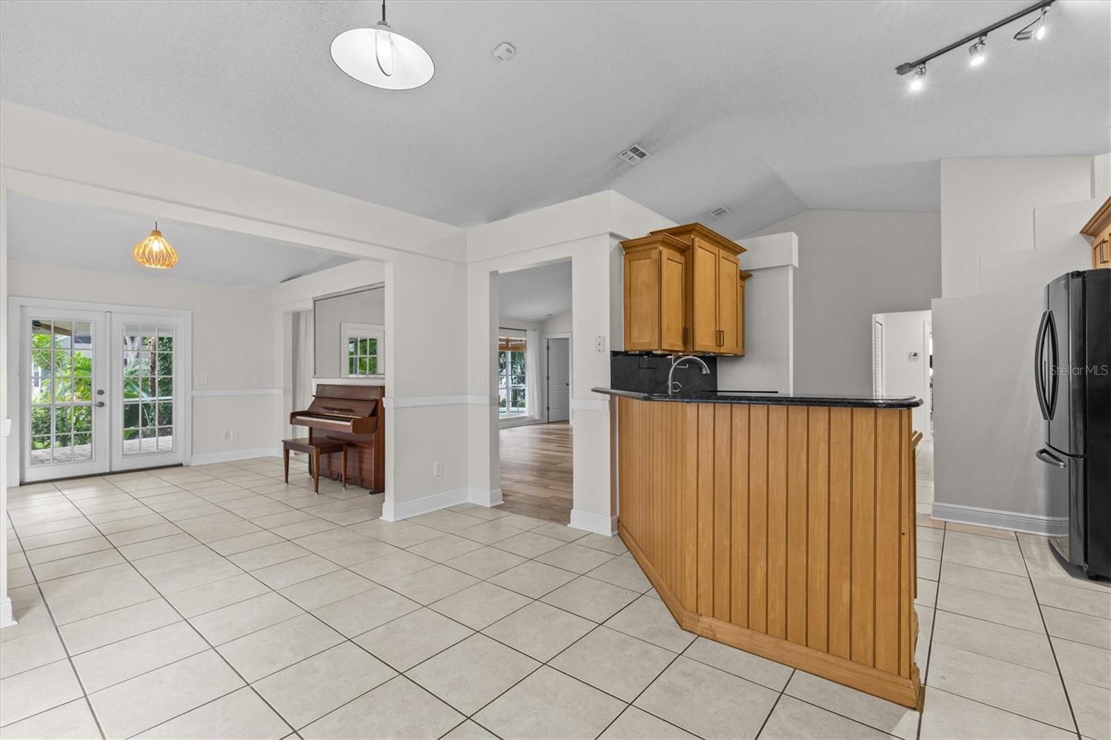 Image 13 of 36 For 1671 Silverwood Street