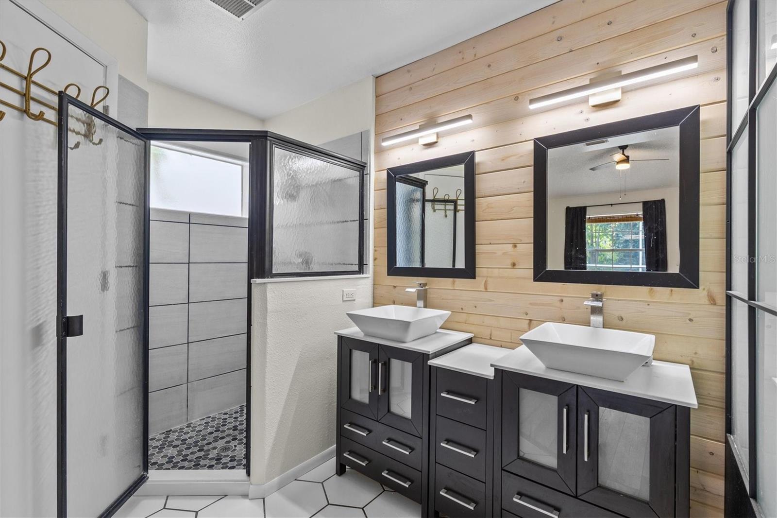 Image 21 of 36 For 1671 Silverwood Street