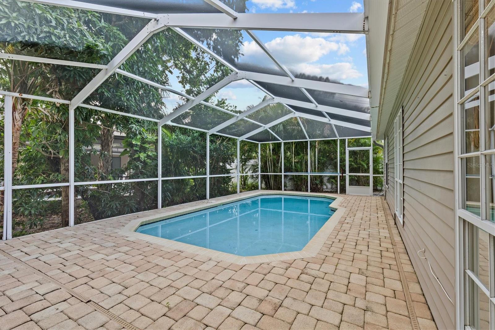 Image 34 of 36 For 1671 Silverwood Street