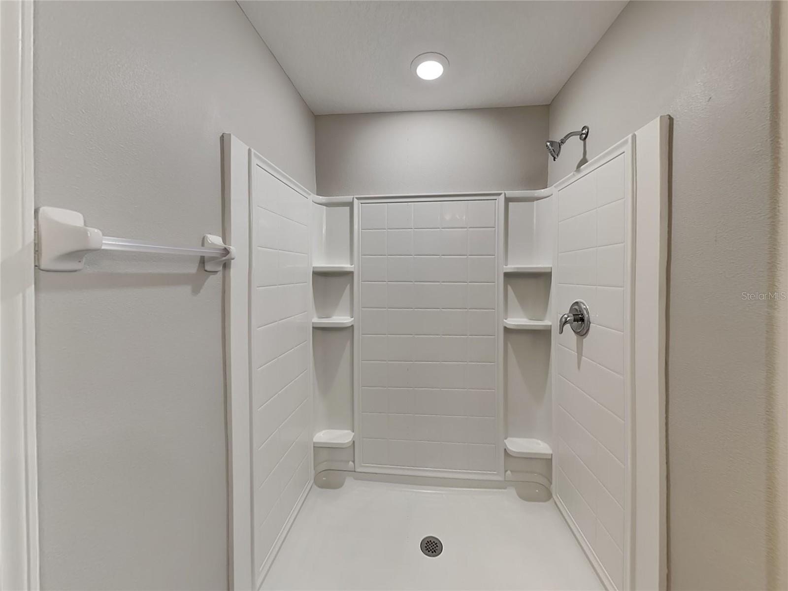 Image 11 of 20 For 2012 Broad Winged Hawk Drive