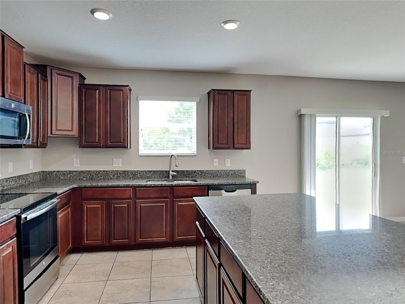 Image 7 of 20 For 2012 Broad Winged Hawk Drive