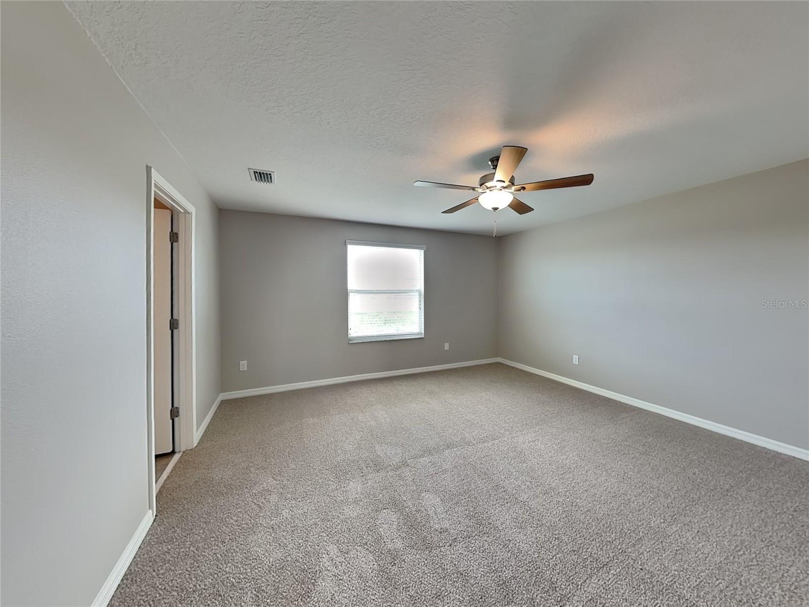 Image 8 of 20 For 2012 Broad Winged Hawk Drive