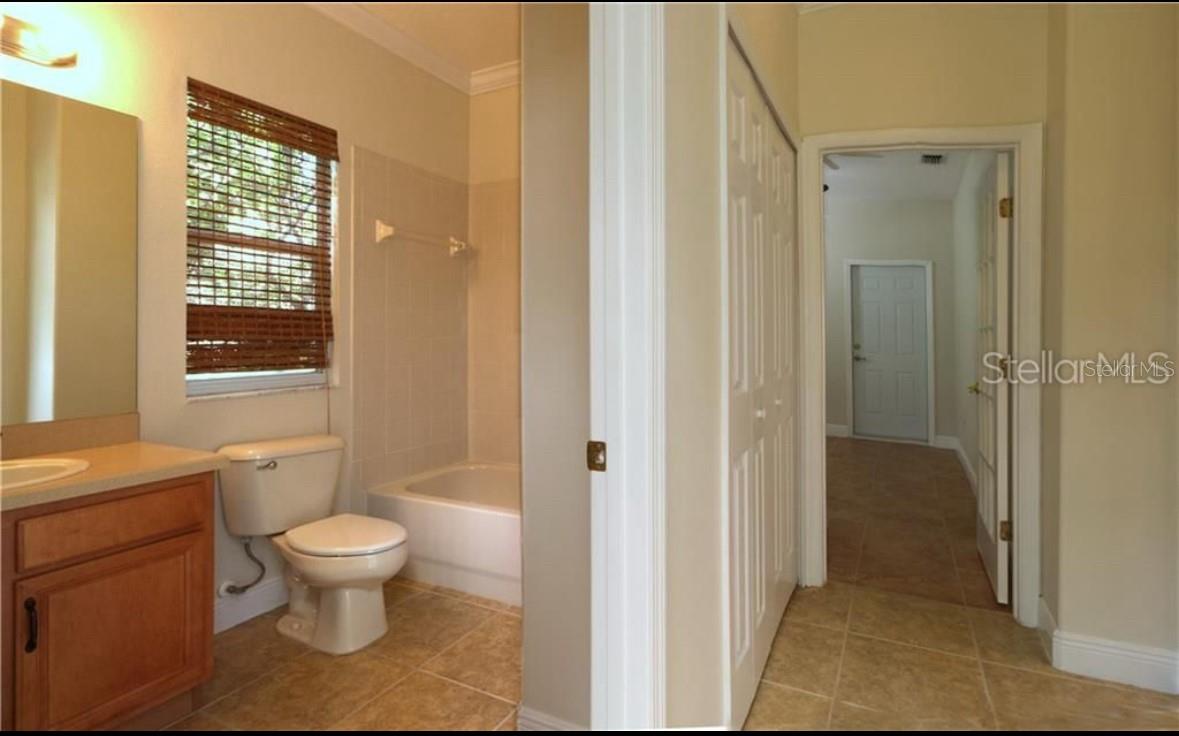 Image 14 of 42 For 18020 Maui Isle Drive