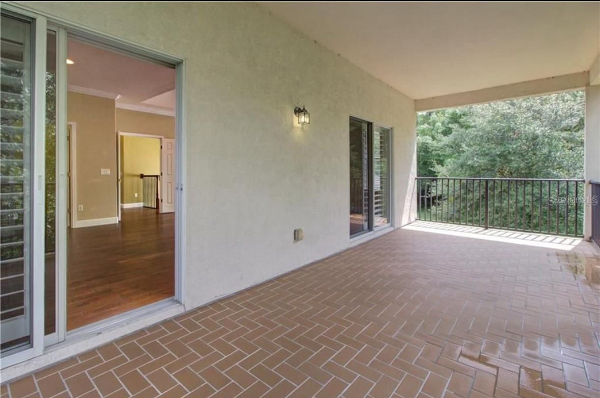 Image 21 of 42 For 18020 Maui Isle Drive