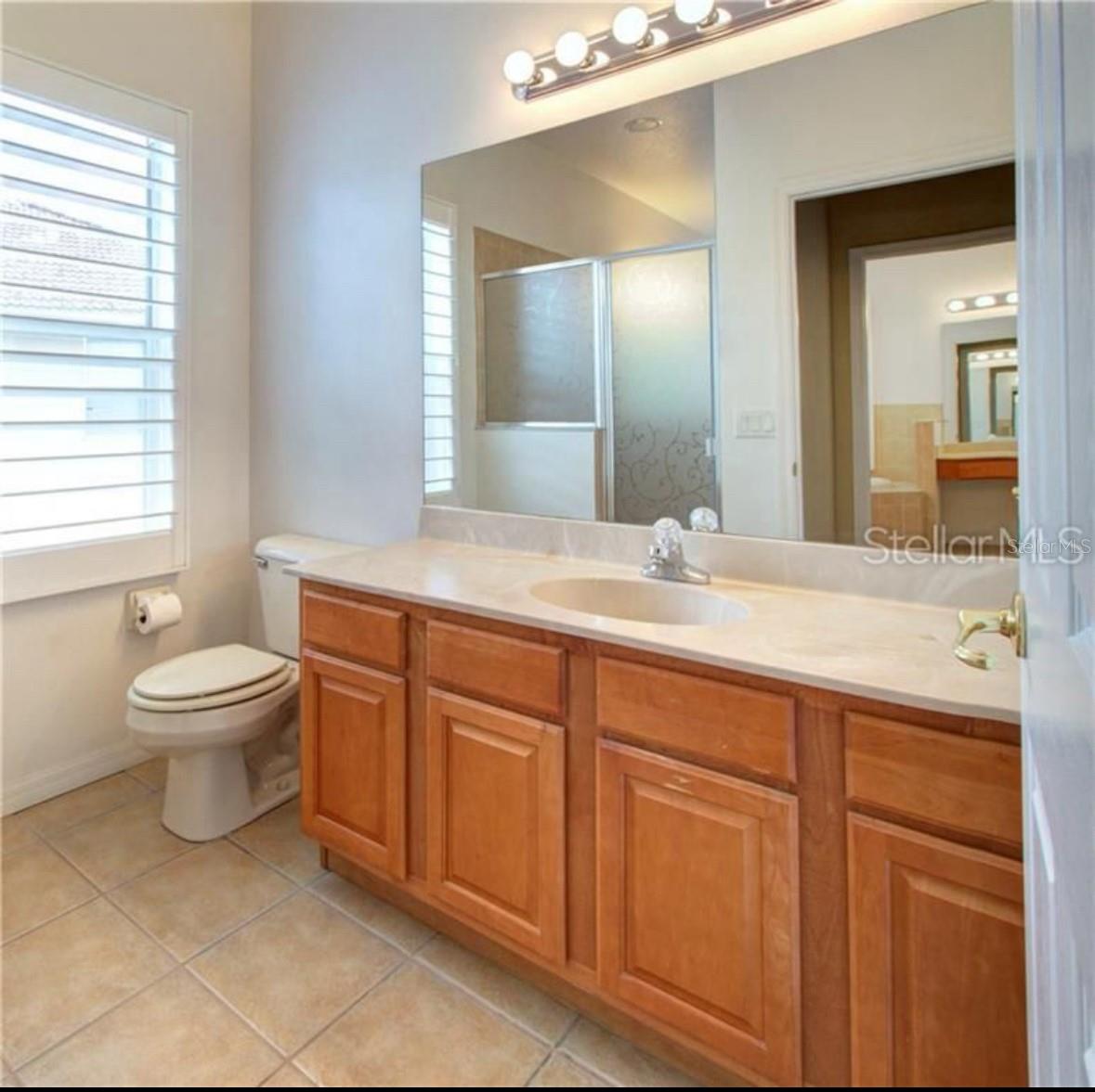 Image 33 of 42 For 18020 Maui Isle Drive