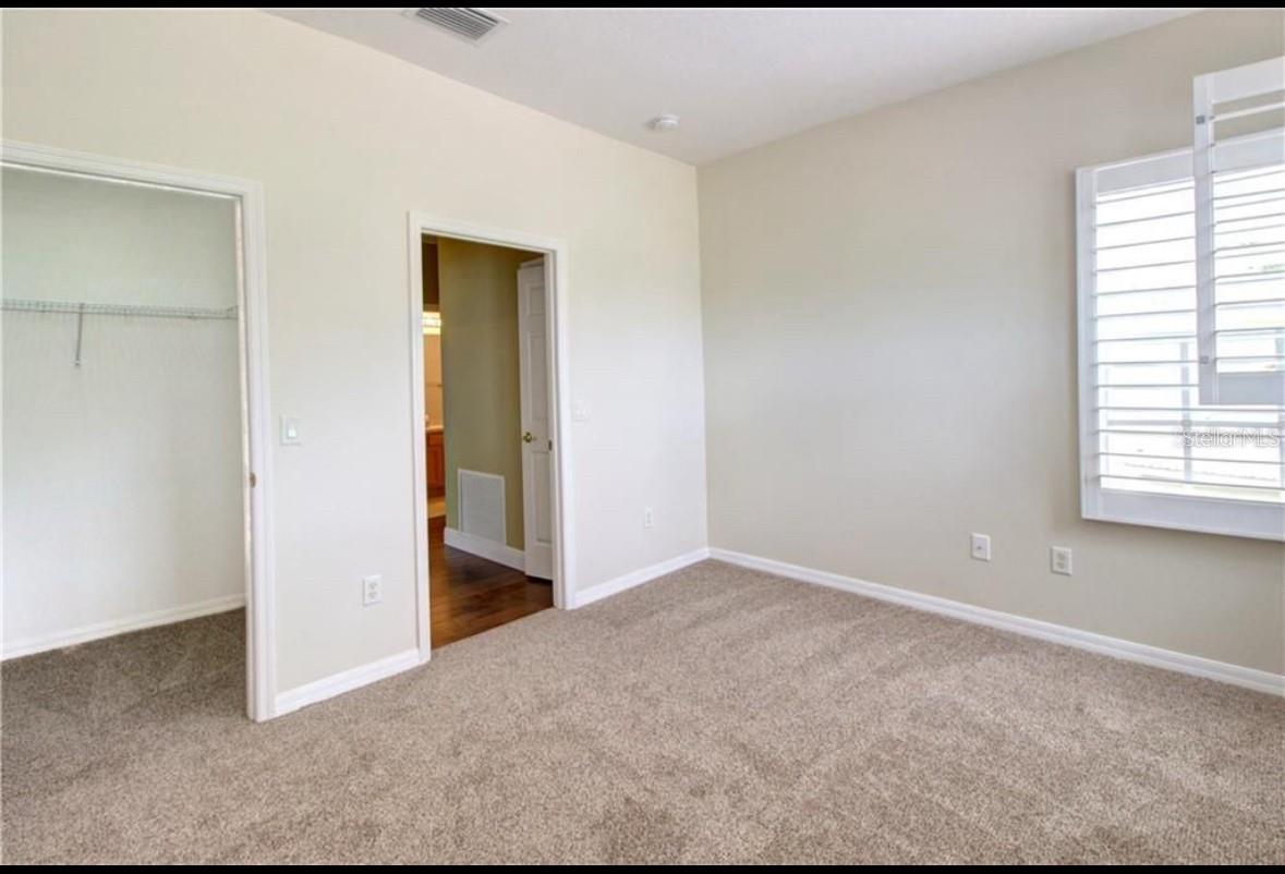 Image 34 of 42 For 18020 Maui Isle Drive