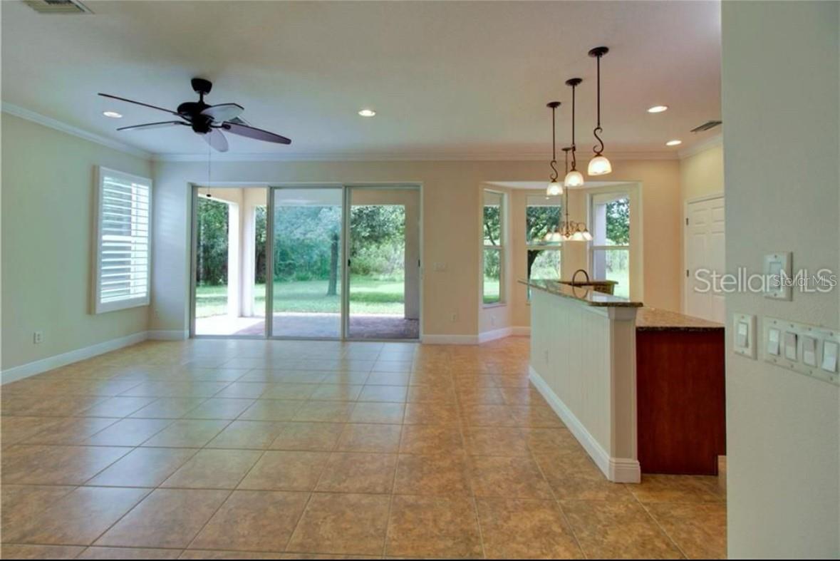 Image 9 of 42 For 18020 Maui Isle Drive