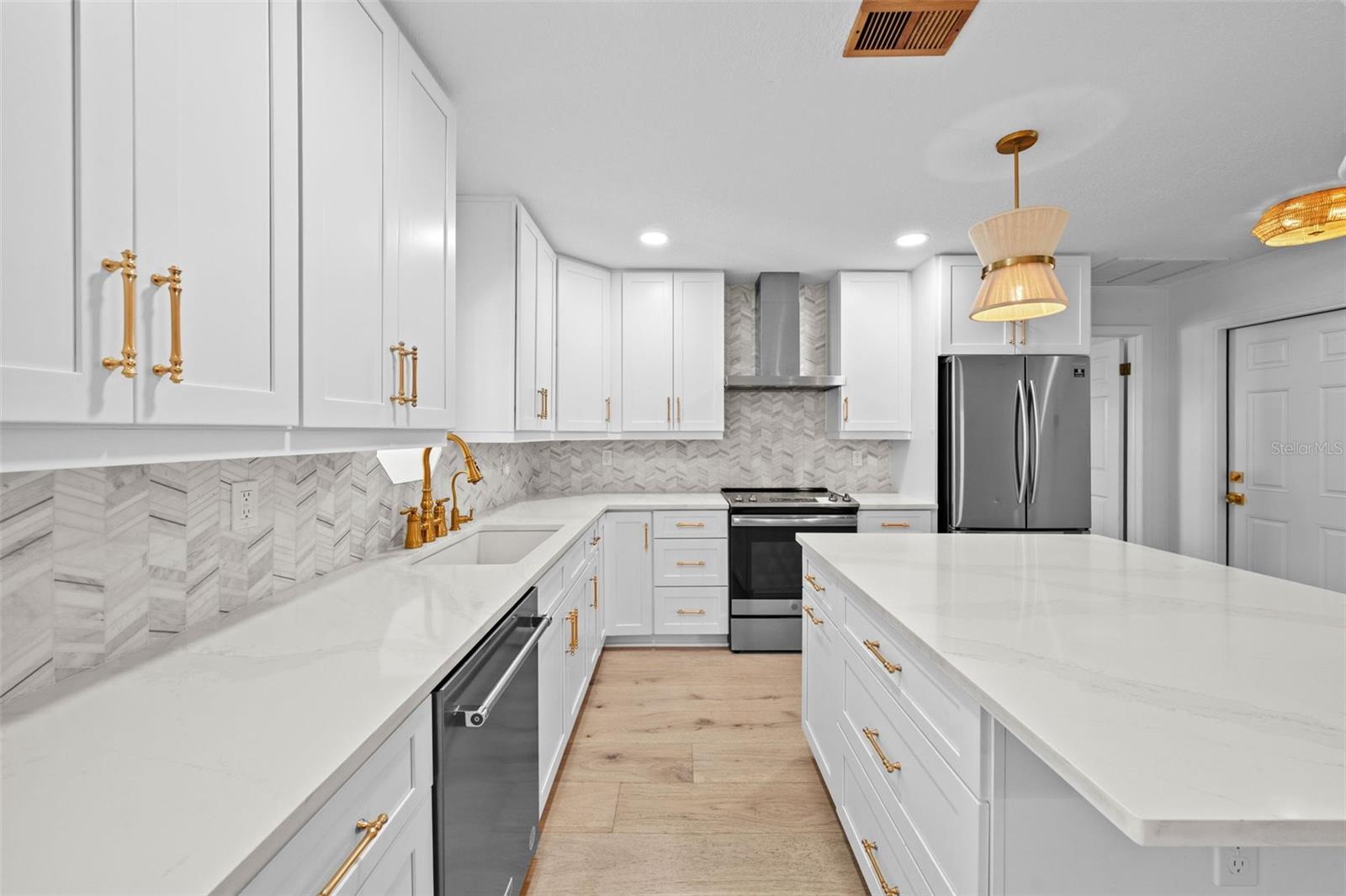 Image 2 of 33 For 7164 62nd Avenue N