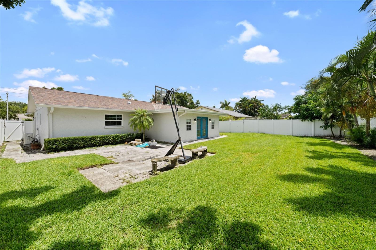 Image 7 of 33 For 7164 62nd Avenue N