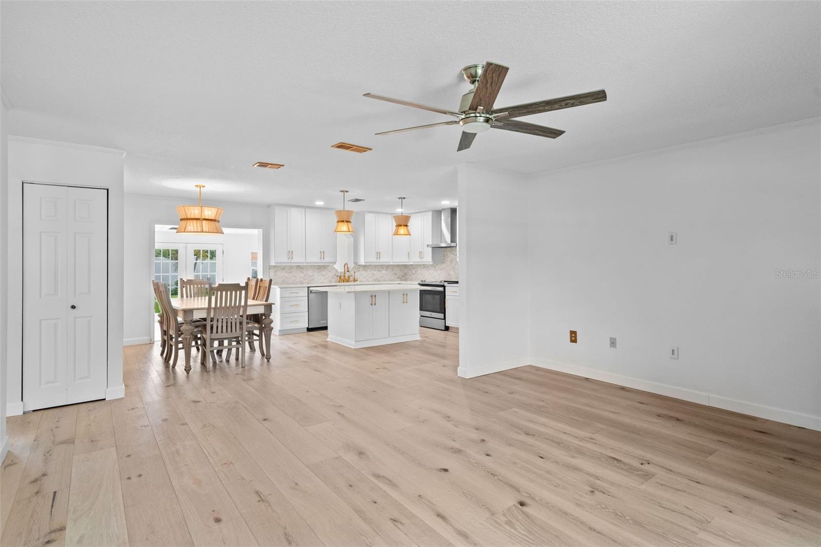 Image 9 of 33 For 7164 62nd Avenue N