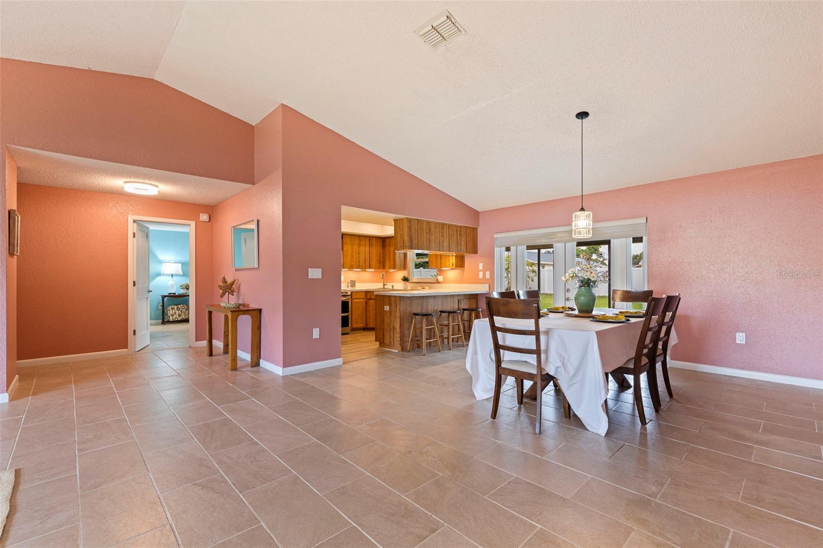 Image 15 of 41 For 5156 Castile Way S