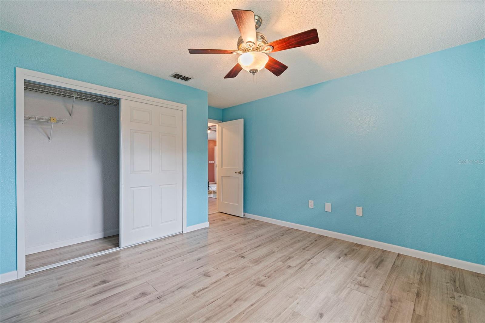 Image 32 of 41 For 5156 Castile Way S