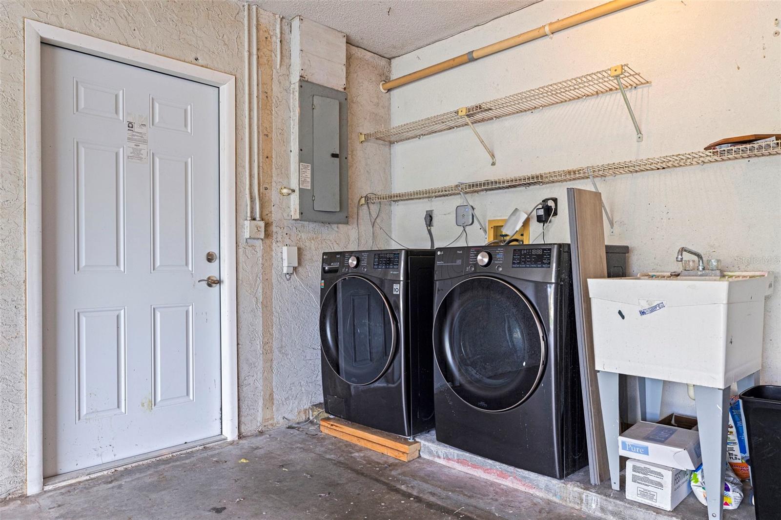 Image 35 of 41 For 5156 Castile Way S