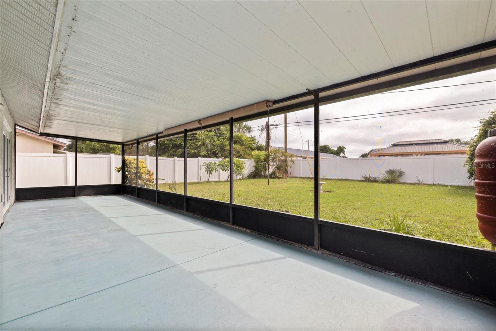 Image 36 of 41 For 5156 Castile Way S