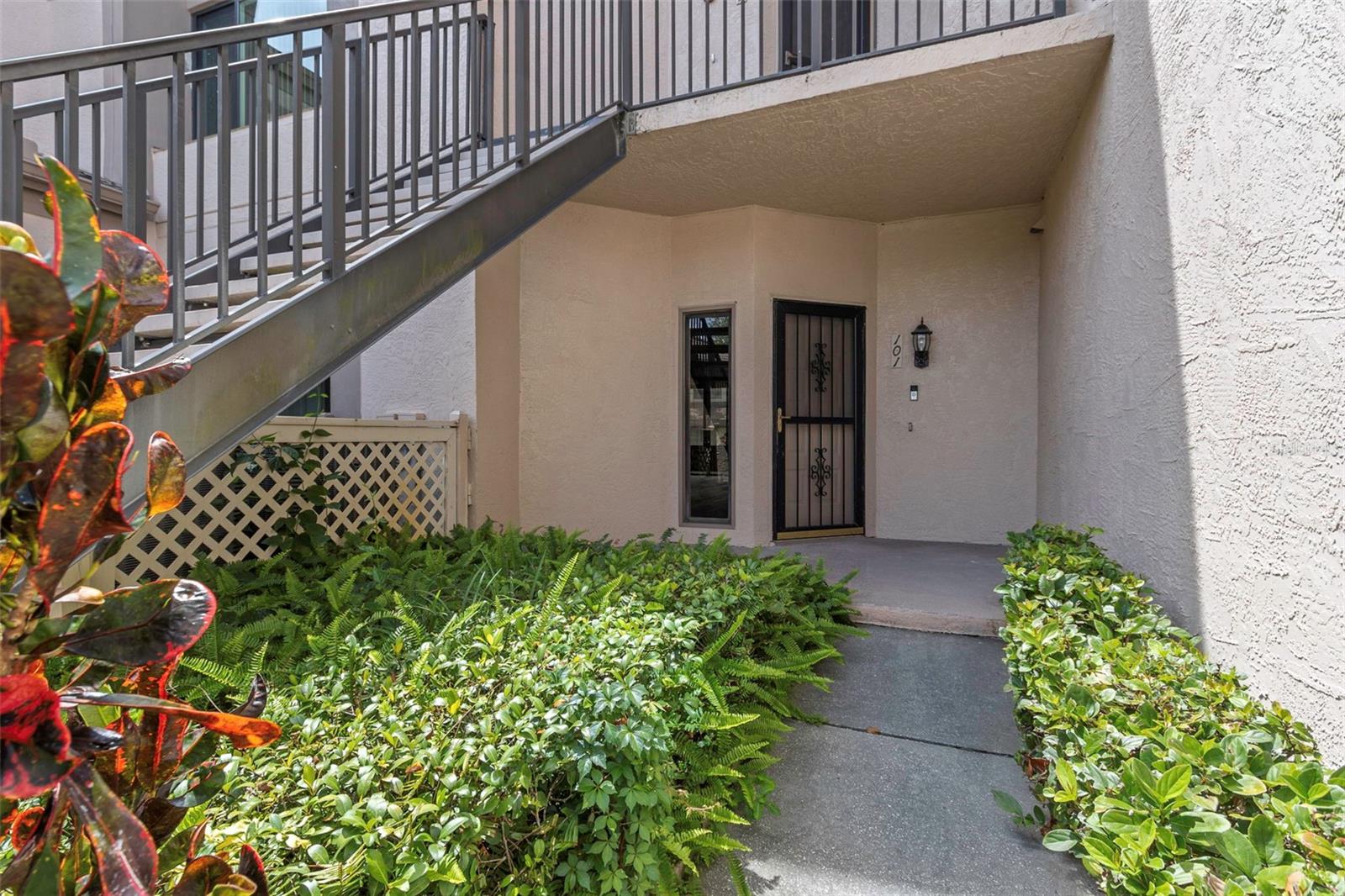 Image 2 of 49 For 3044 Red Oak Court 101