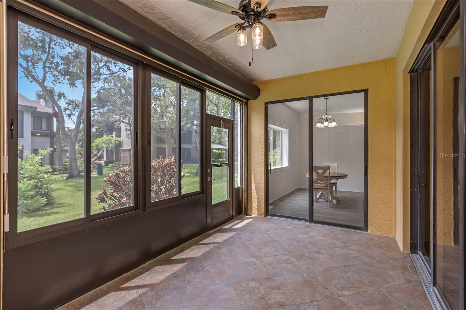 Image 34 of 49 For 3044 Red Oak Court 101