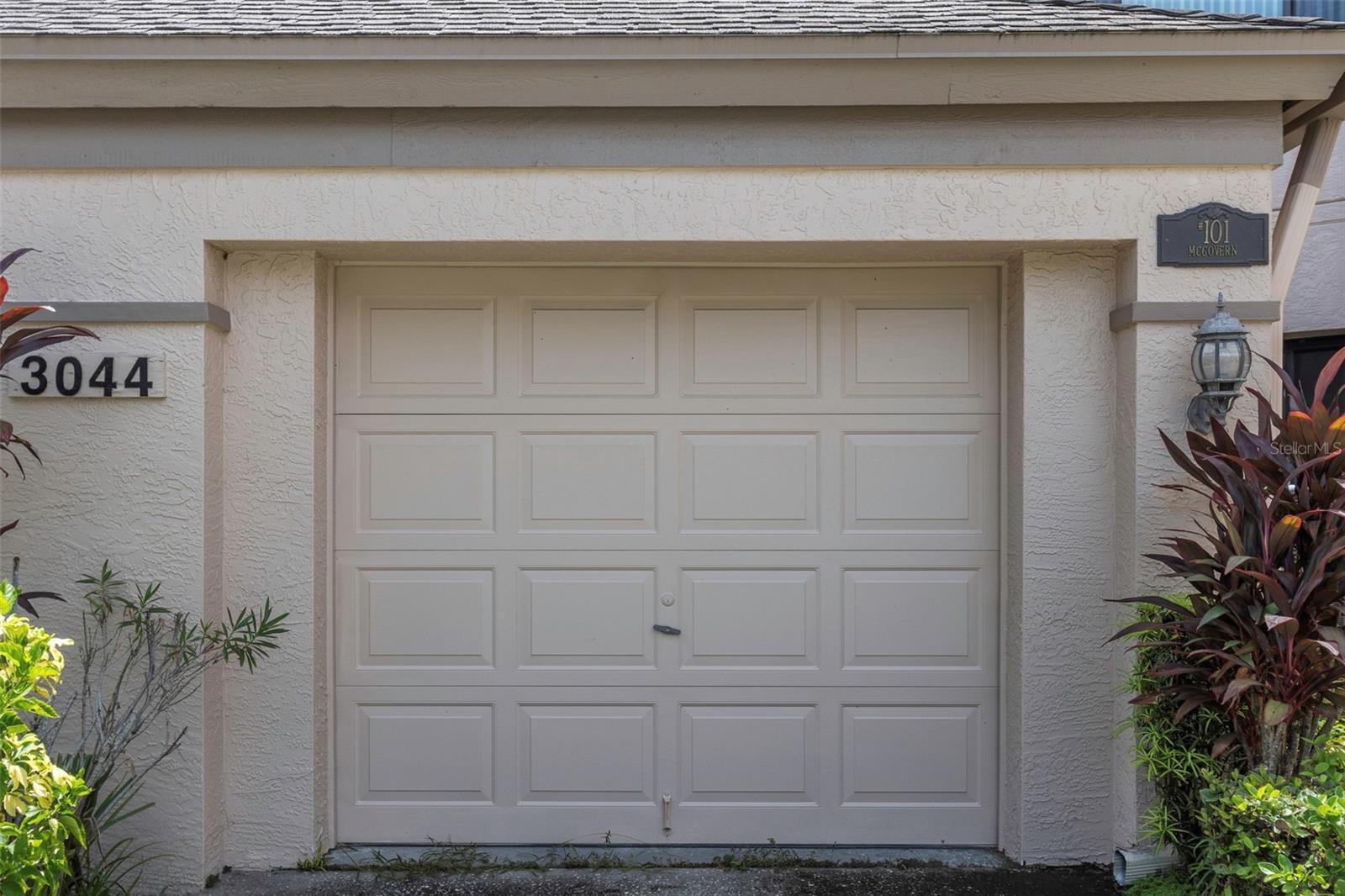 Image 38 of 49 For 3044 Red Oak Court 101
