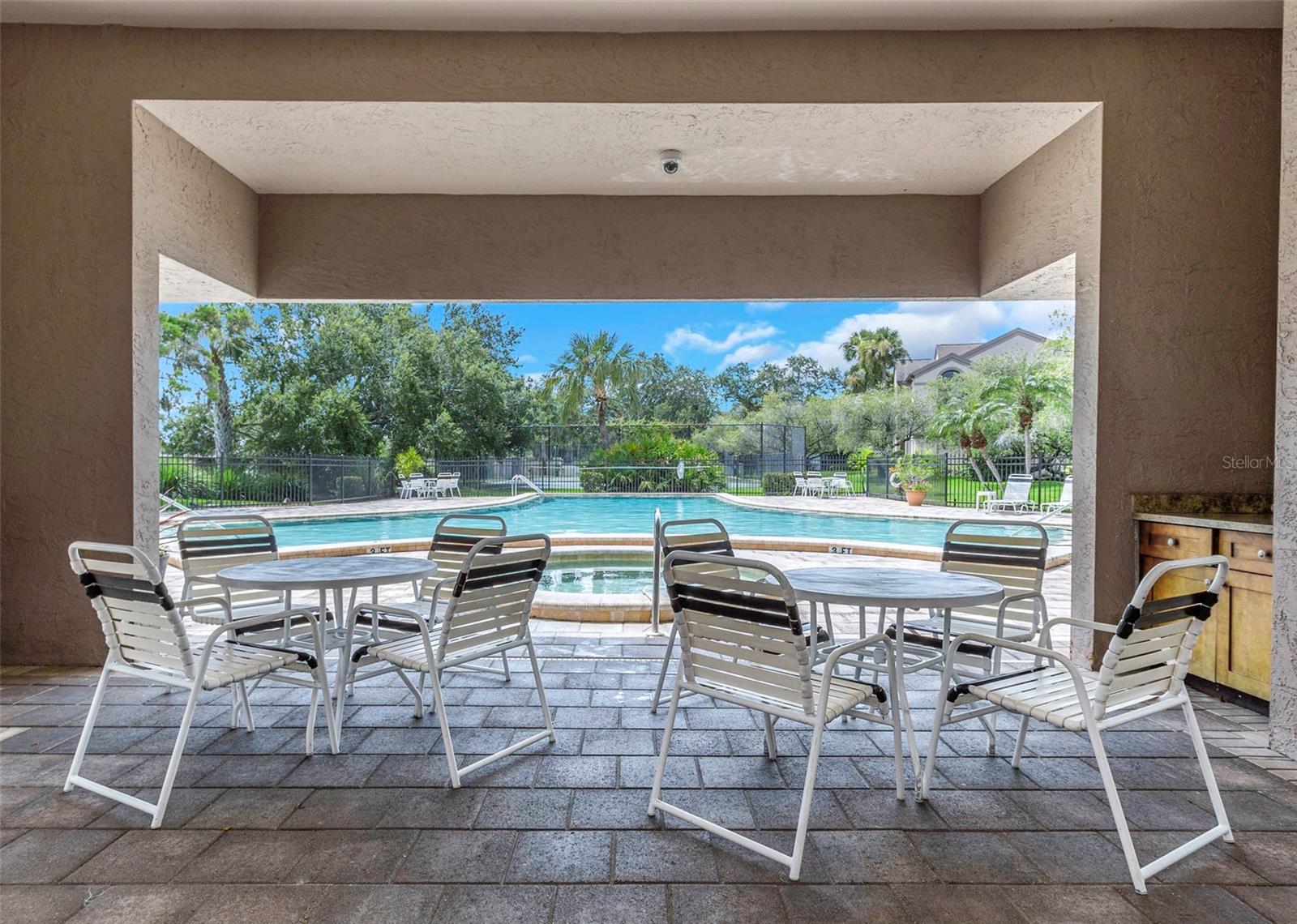 Image 43 of 49 For 3044 Red Oak Court 101