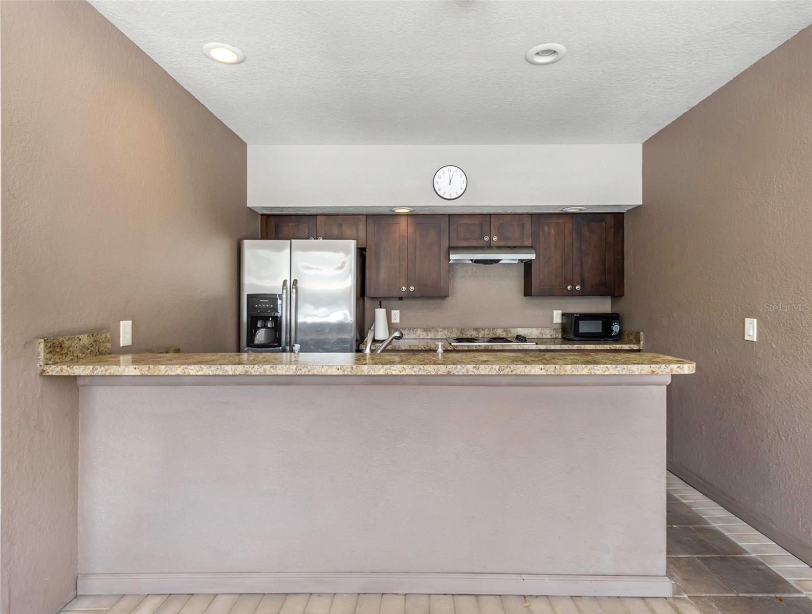 Image 44 of 49 For 3044 Red Oak Court 101