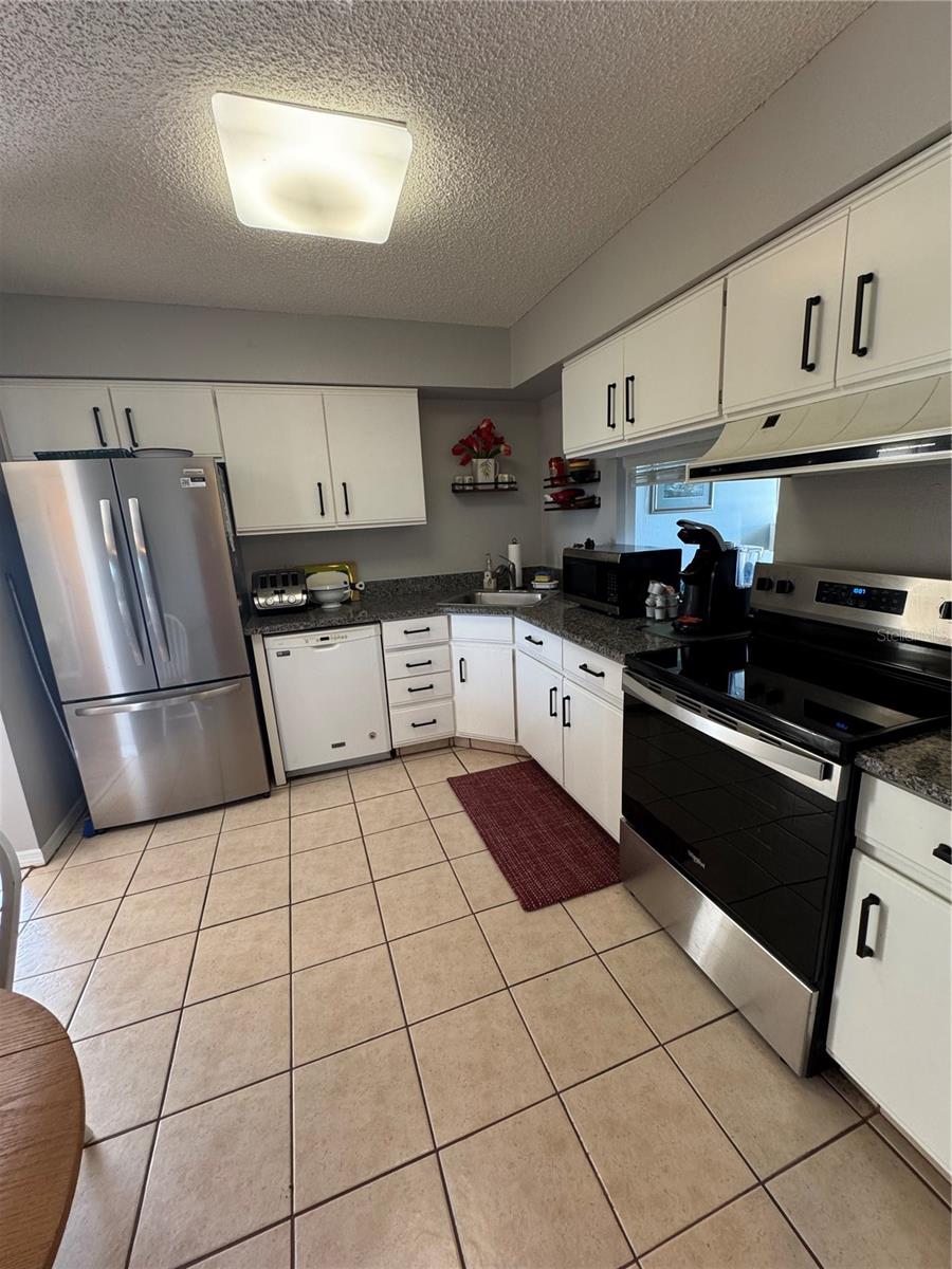 Image 14 of 34 For 5567 Sea Forest Drive 319