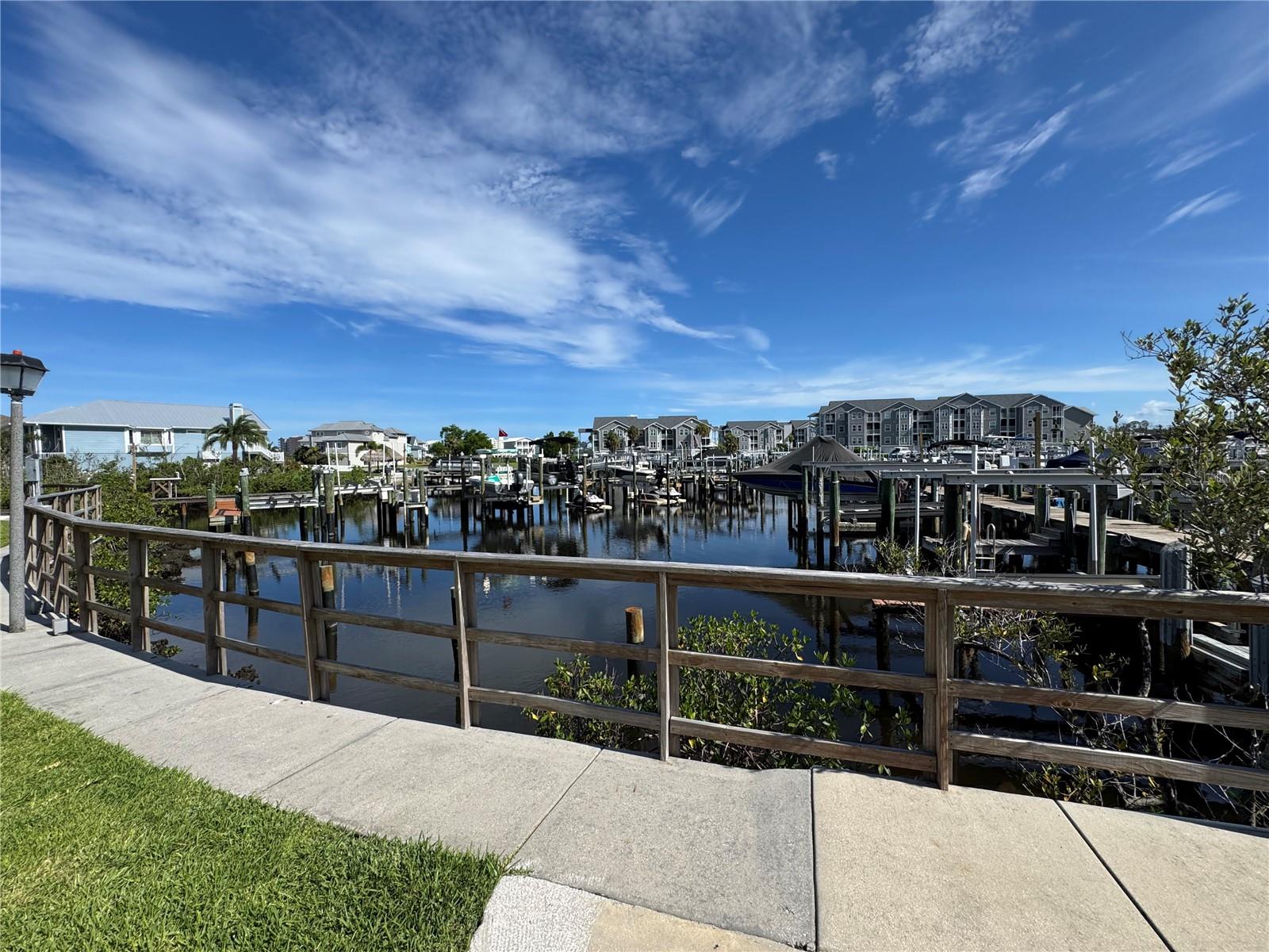 Image 4 of 34 For 5567 Sea Forest Drive 319