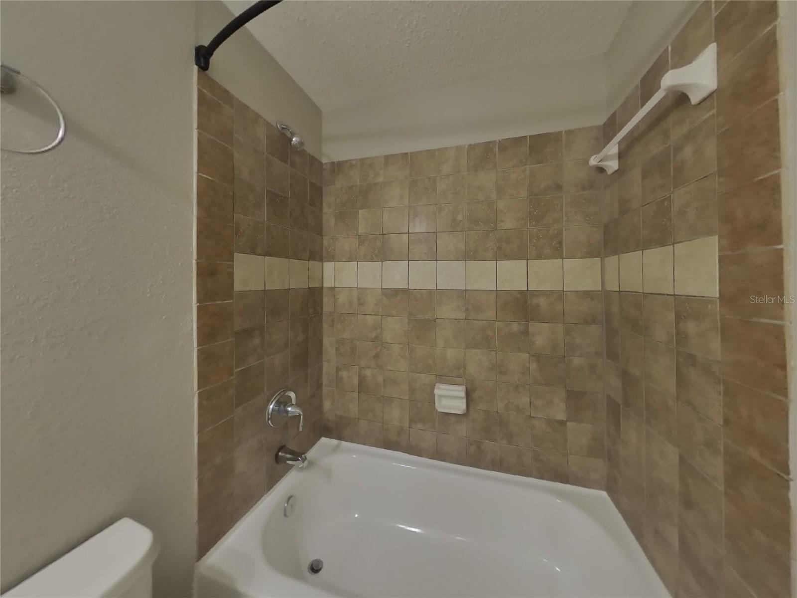 Image 18 of 19 For 14800 11th Street